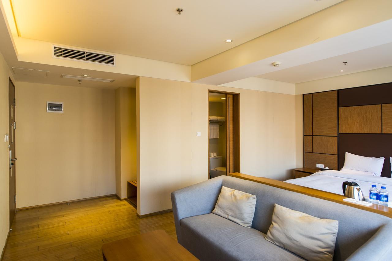 Ji Hotel Jiayuguan Pedestrian Street Exterior photo